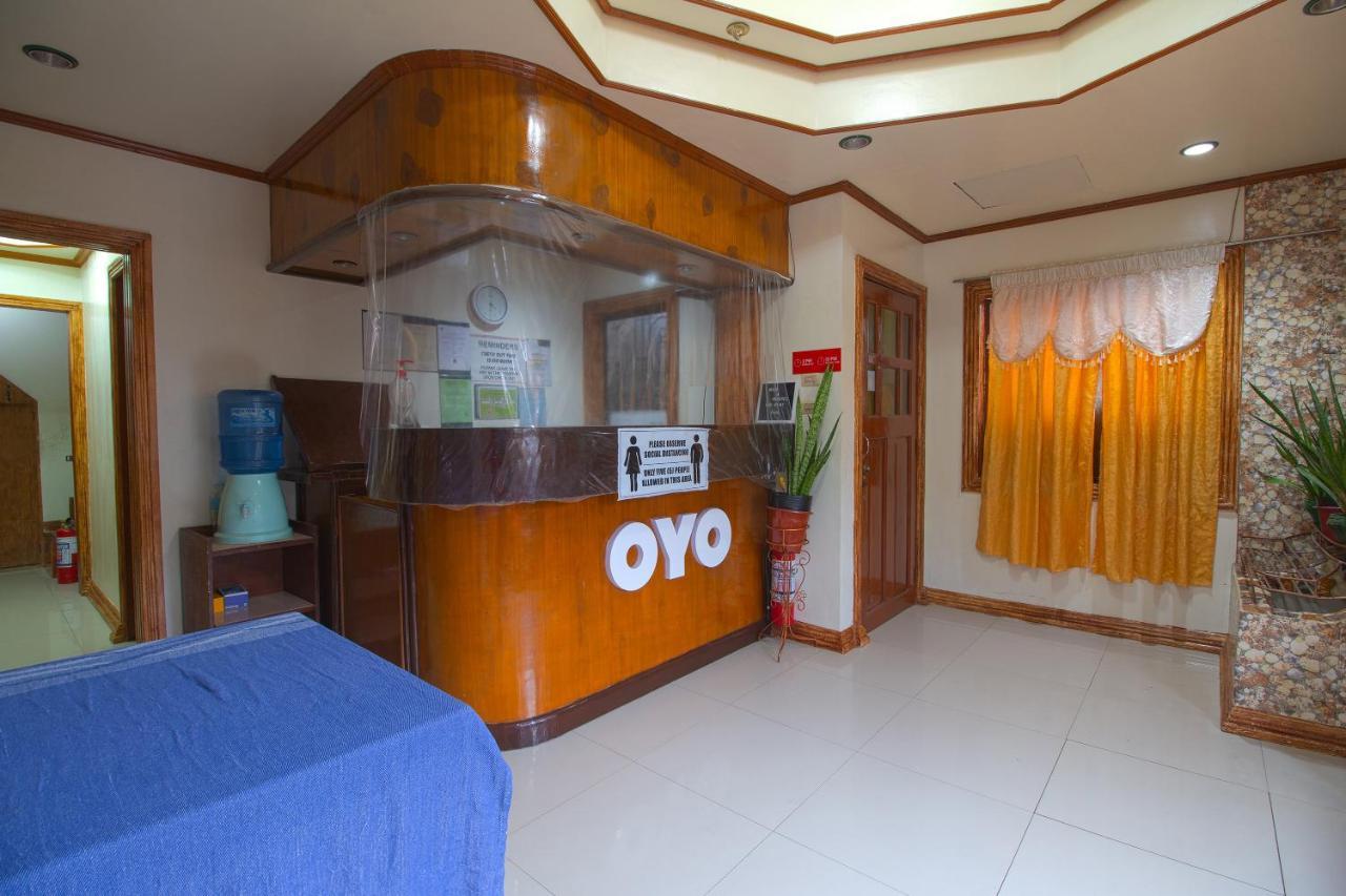 Oyo 788 Lisa'S Guesthouse Moalboal Exterior photo